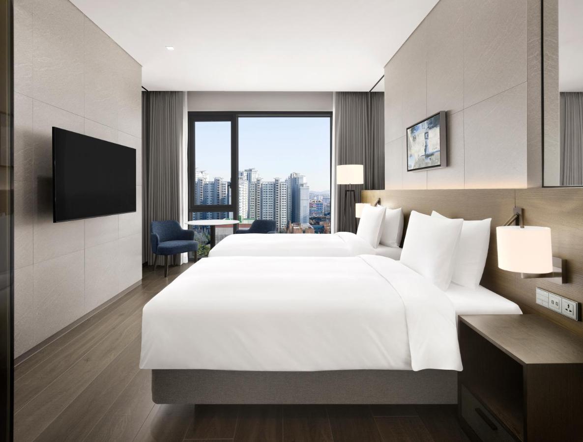 Four Points By Sheraton Suwon Bagian luar foto