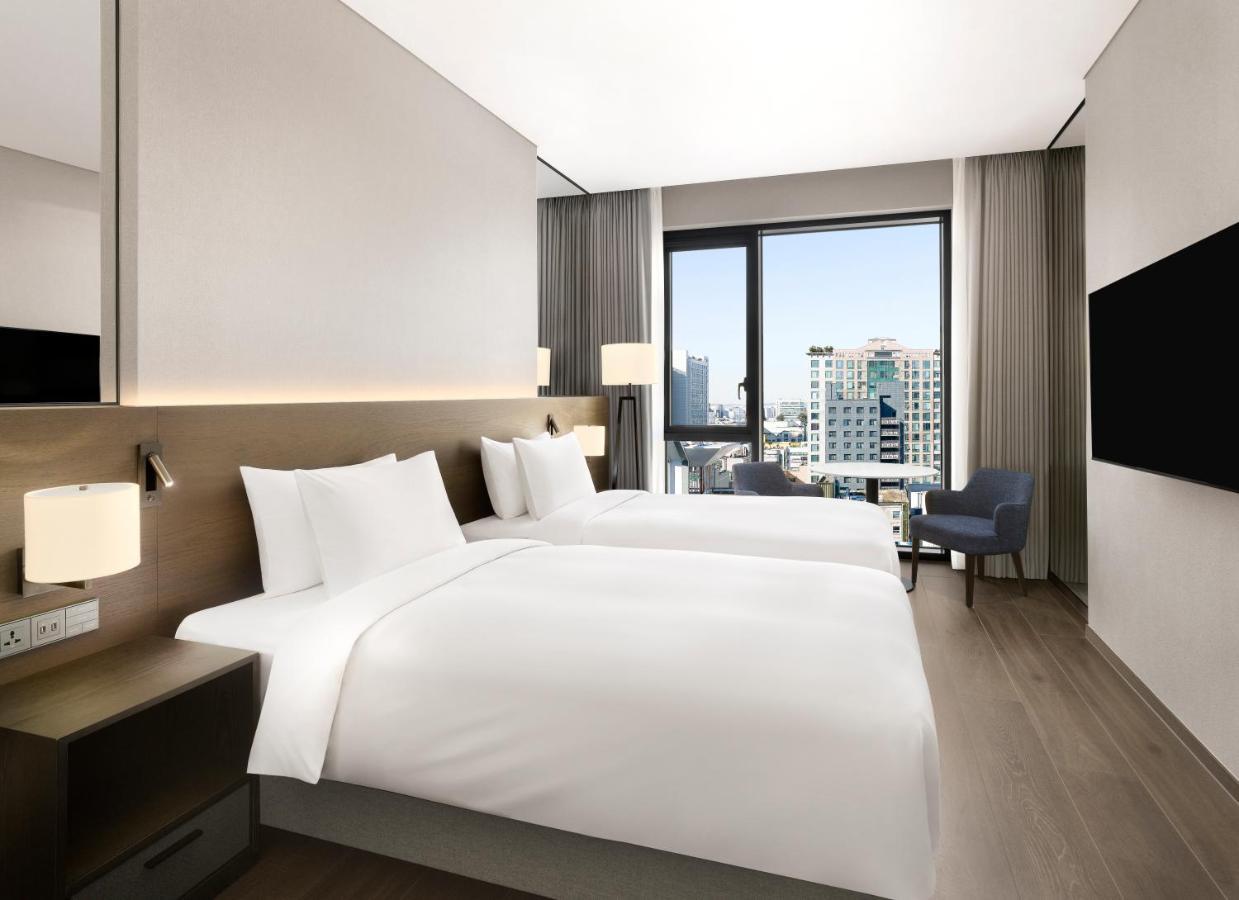 Four Points By Sheraton Suwon Bagian luar foto
