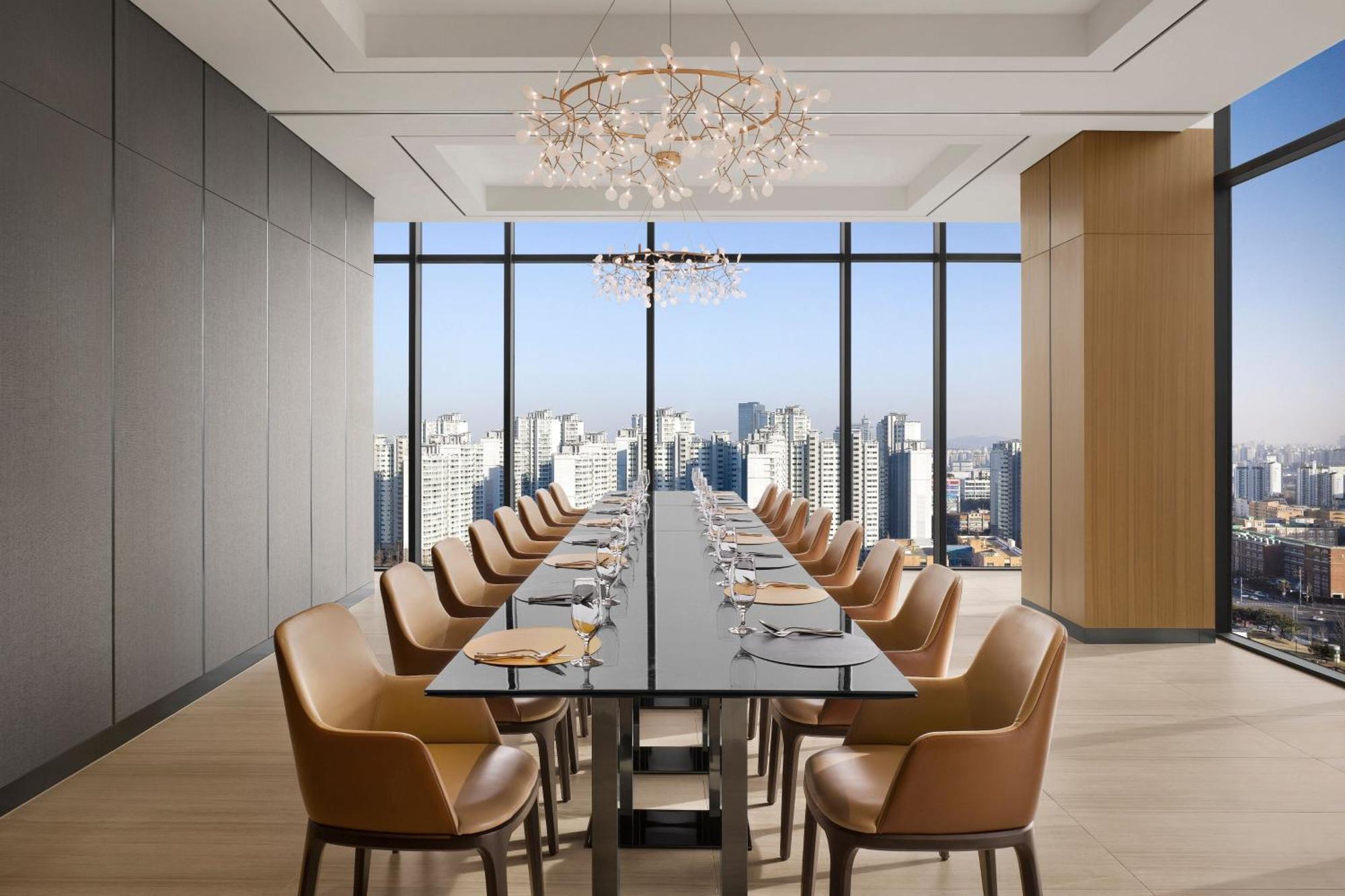 Four Points By Sheraton Suwon Bagian luar foto