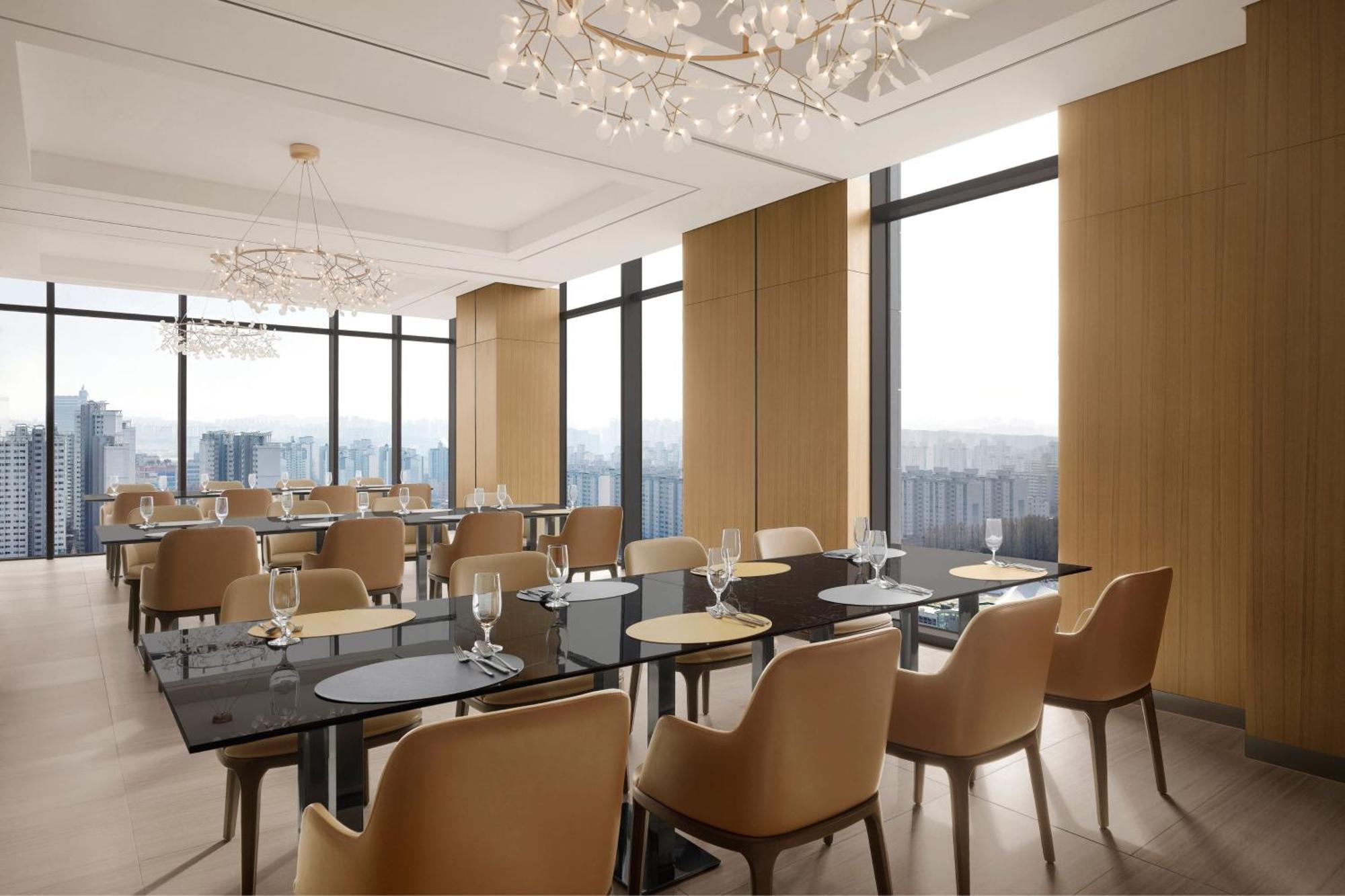 Four Points By Sheraton Suwon Bagian luar foto