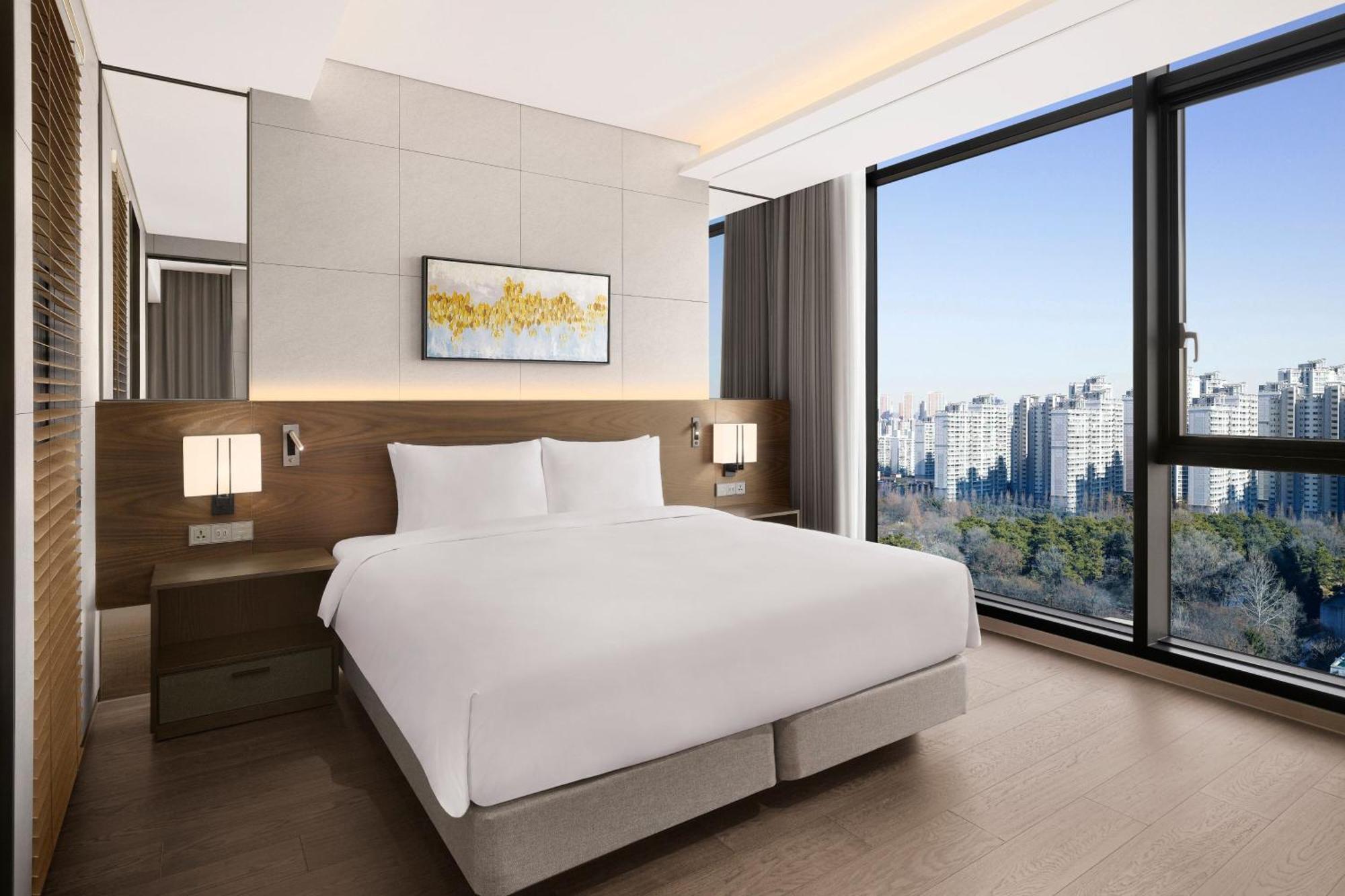 Four Points By Sheraton Suwon Bagian luar foto
