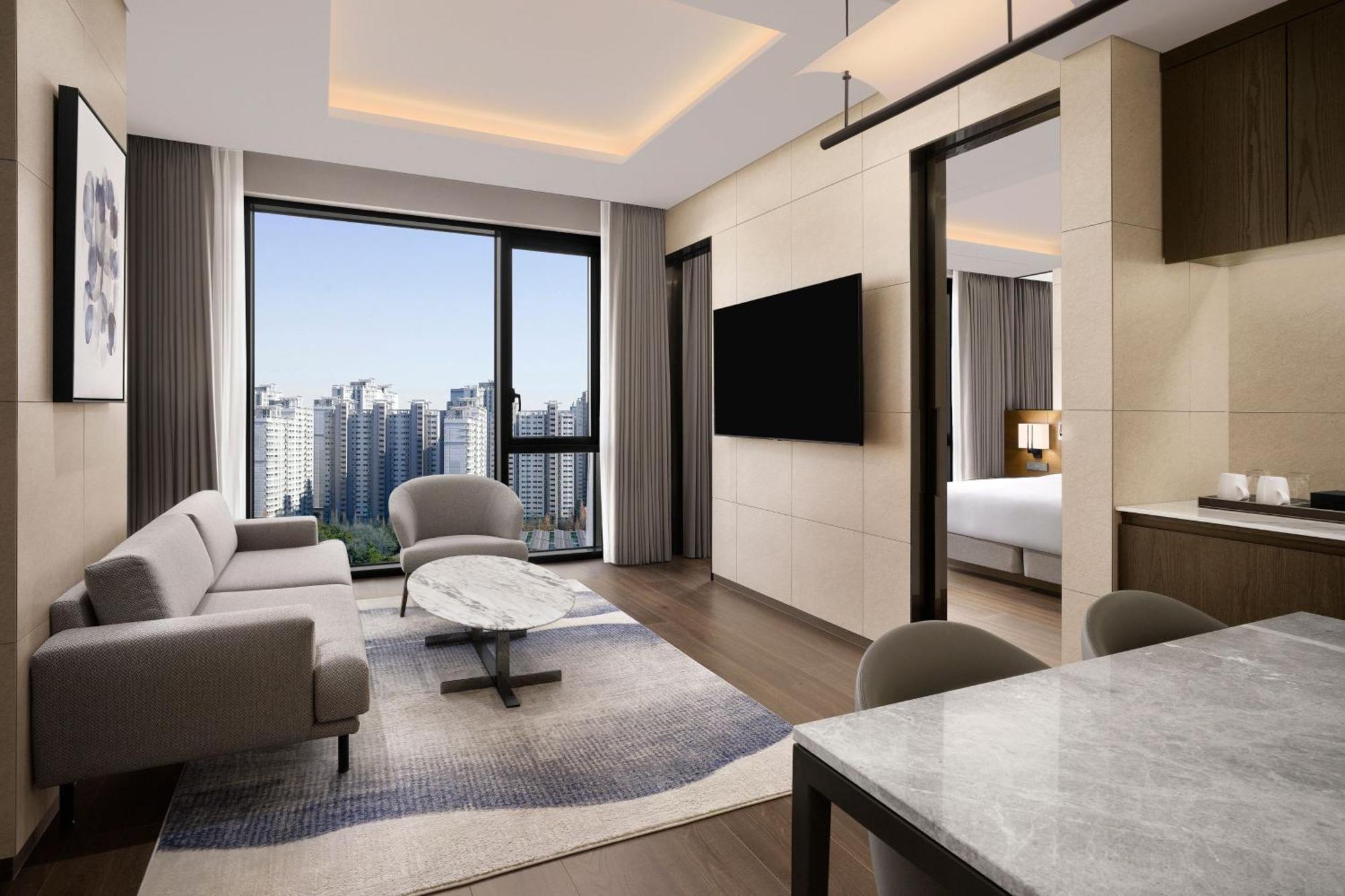 Four Points By Sheraton Suwon Bagian luar foto