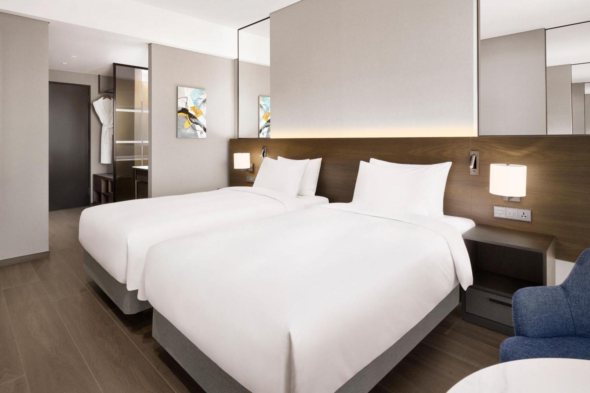 Four Points By Sheraton Suwon Bagian luar foto